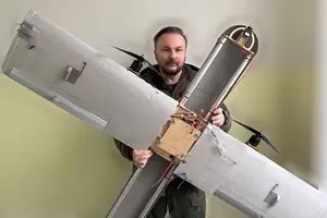 Окна, бензин и детекторы FPV: 