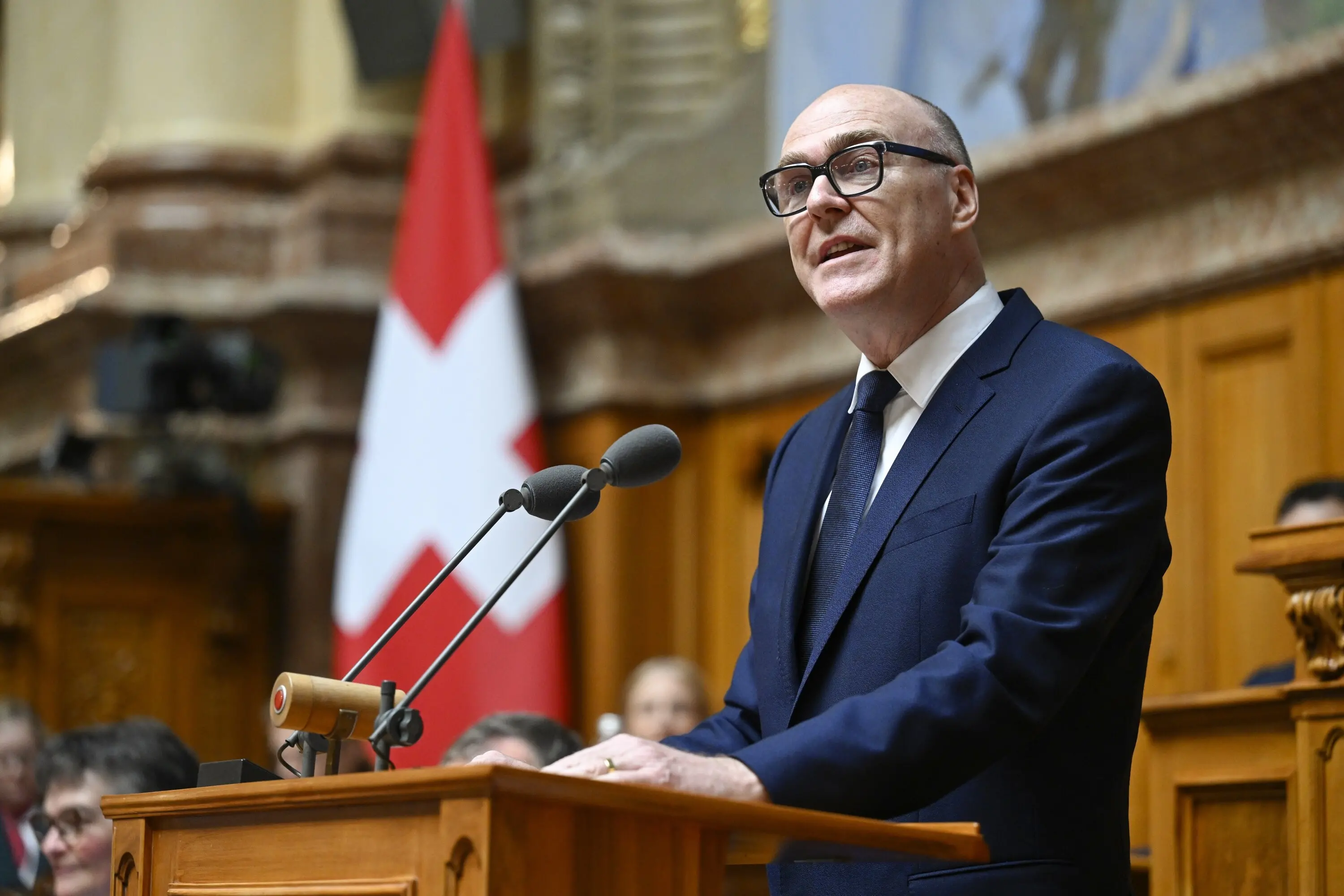 Министр обороны Швейцарии призвал законодателей страны продолжать работу над ослаблением ограничений на экспорт оружия