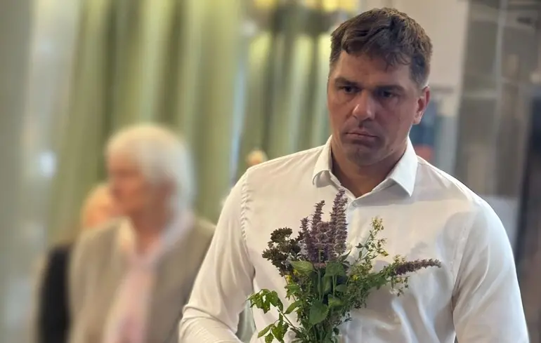 Министр культуры Литвы ушел в отставку, потому что до сих пор не знает, чей Крым