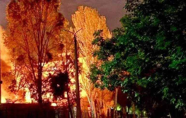 Россияне ударили по Запорожью дронами и КАБами, вспыхнул пожар — ОВА