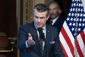 Перестановки в Пентагоне: Хегсет внезапно уволил влиятельного помощника — Politico