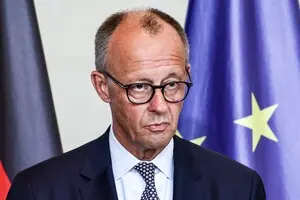 Мерц считает, что за появлением дронов над Германией может стоять Россия