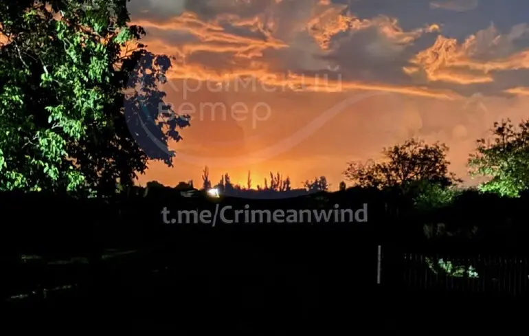 Дроны ударили по крупнейшей крымской нефтебазе в Феодосии