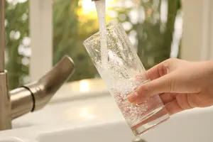 Лічильник на воду: чи насправді це економія і чому є люди, що обирають платити за нормативами 