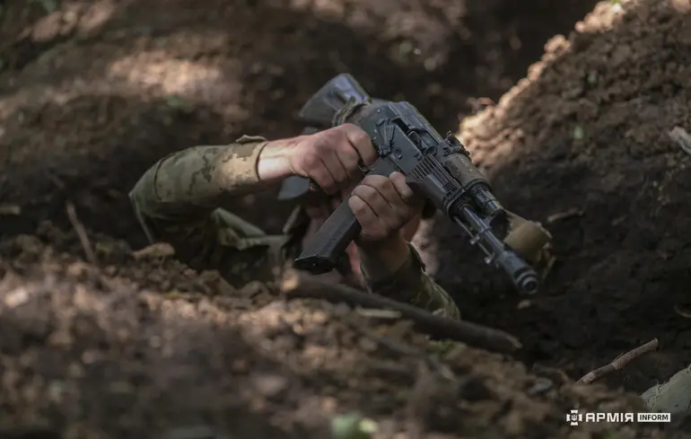 На Новопавлівському напрямку українські захисники знищують «одноразових прапороносців» РФ