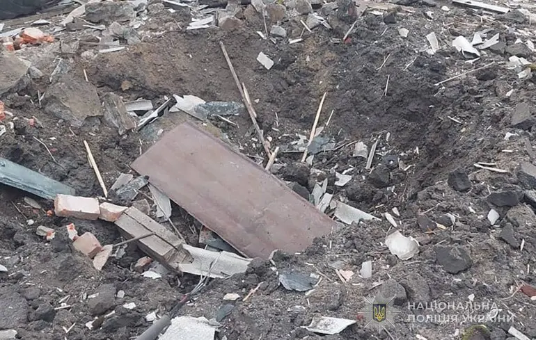 На Сумщине россияне ударили дроном по дому, в тяжелом состоянии ребенок