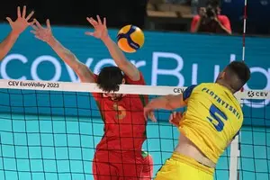 Украинский волейболист отказался пожимать руки россиянам в Японии