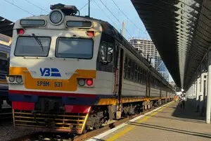 Залізничне сполучення з Чернігівщиною та Сумщиною не припиняється