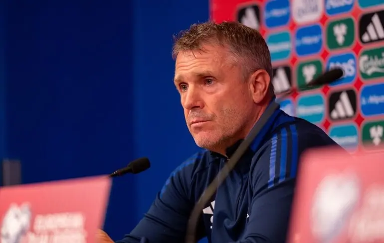 Сергій Ребров