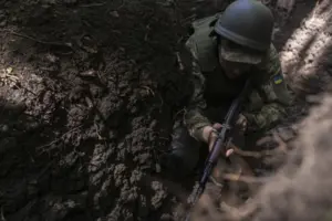 Российские войска на покровском направлении действуют малыми группами и активно применяют боеприпасы на оптоволокне