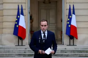 Макрон знову призначив Лекорню прем’єром через 4 дні після його відставки