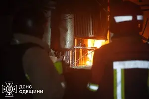 Россия атаковала дронами энергетику, отель и дома в Одессе: есть пострадавший