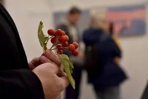 Города, море и горизонт: в Национальном заповеднике «София Киевская» открылась выставка Антона Логова