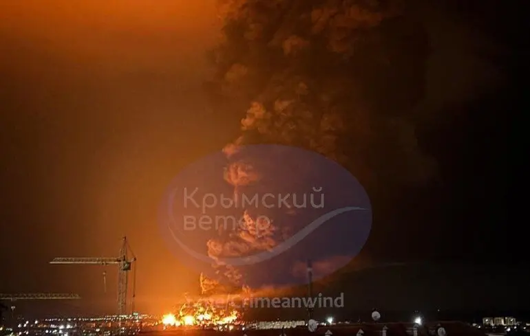 Сили оборони України вночі здійснили масштабну атаку на Крим. На півострові пожежі та перебої зі світлом