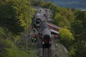 Зіткнення потягів у Словаччині: серед постраждалих є 20-річний українець