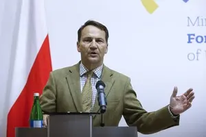 В Украине думают, что война продлится еще три года – Сикорский