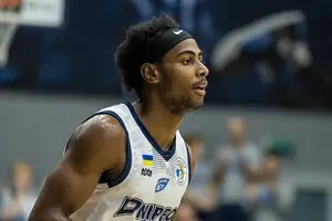 Американський баскетболіст вирішив покинути Україну через обстріли Дніпра