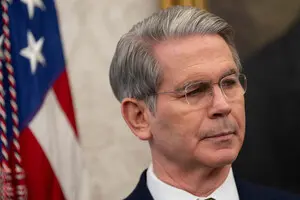 США очікують від Японії припинення закупівель російських енергоносіїв — Бессент 