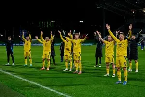 Сборная Украины после двух побед в октябре поднялась в рейтинге ФИФА