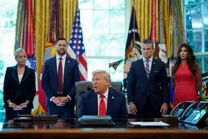 Во время встречи с Путиным мы будем на связи с Зеленским — Трамп