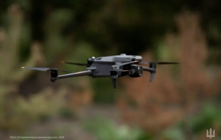 Украинские военные показали видео уничтожение техники и живой силы оккупантов