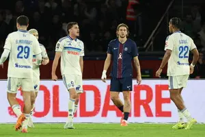 Во Франции раскритиковали игру украинца Забарного в последнем матче за ПСЖ