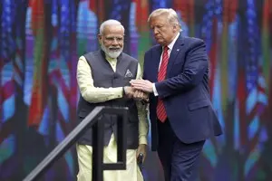 Трамп угрожает оставить 