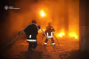 Россияне нанесли удары по НПЗ, железной дороге и энергетике в Черниговской области