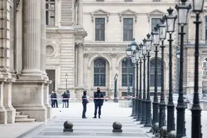 Во Франции заявили, что ограбление Лувра стало 