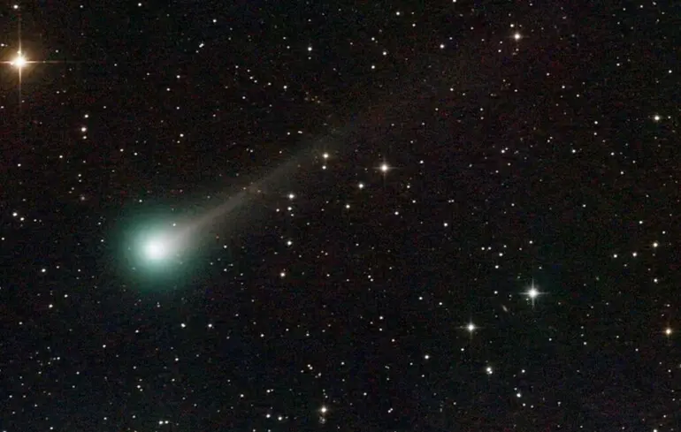 Дві комети досягнуть піку яскравості цього тижня: як їх побачити