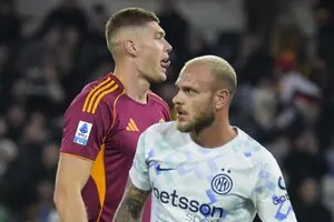 Довбик попал в список самых высокооплачиваемых атакующих футболистов Серии А