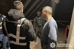 Колишньому директору “Молодого театру” повідомили про підозру у систематичному сексуальному насильстві