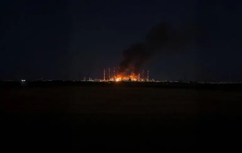 Родовище в Казахстані зменшило виробництво газу через прильоти по заводу в Оренбурзі