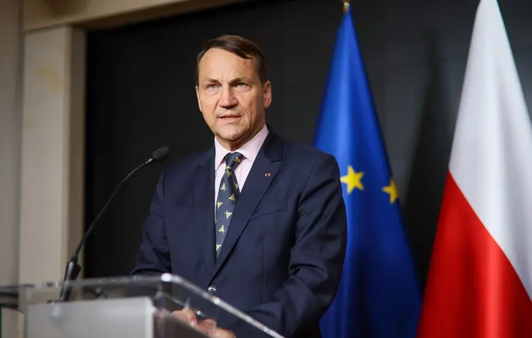 Польща попередила Путіна про можливий арешт, якщо його літак полетить через країну