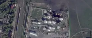 В Крыму после удара дронов на нефтебазу сгорели пять цистерн с топливом — спутниковые снимки