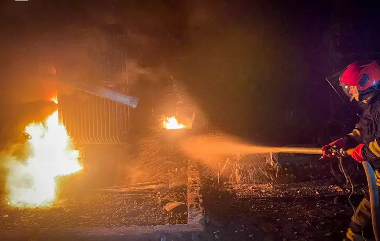 Ночью Россия снова била по нефтегазовым предприятиям