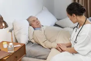 Бесплатная услуга медсестринского ухода: могут ли получить ВПЛ