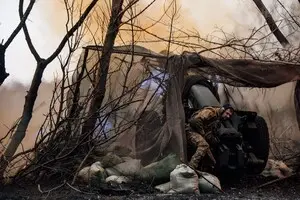 Мирное соглашение для Украины должно включать три гарантии — Bloomberg