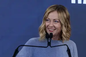 Трамп и Рютте давят на Мелони, чтобы Италия присоединилась к закупке оружия для Украины — La Stampa