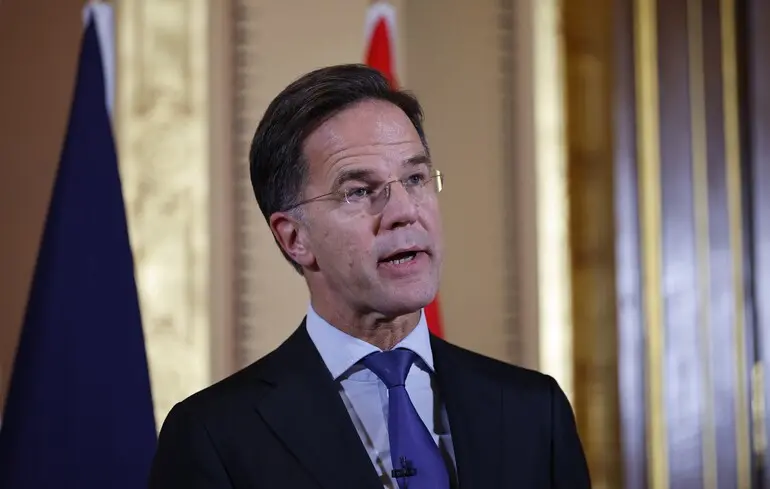 Генеральний секретар НАТО Марк Рютте виступає перед ЗМІ після зустрічі "Коаліції охочих" у Лондоні, Велика Британія / 24 жовтня 2025 року