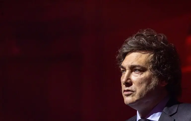 Аргентина голосує на тлі економічної кризи та втручання Трампа