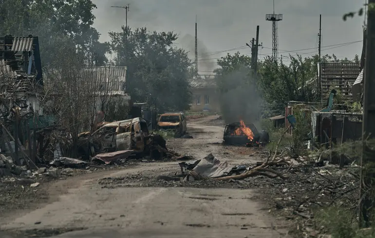 Фото з Покровська, який росіяни намагаються захопити