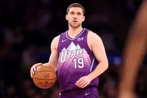 Помог команде победить: украинский баскетболист Михайлюк провел результативный матч в НБА