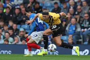 Украинский футболист вошел в команду недели в Англии после дебюта за новый клуб