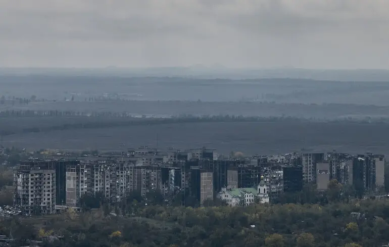 У Покровську ситуація на межі критичної, в напрямку Мирнограда війська РФ зламали логістику — DeepState 
