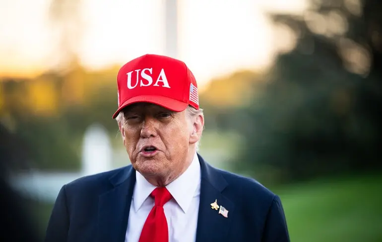 Почему Китай и Россия не боятся США — анализ Bloomberg