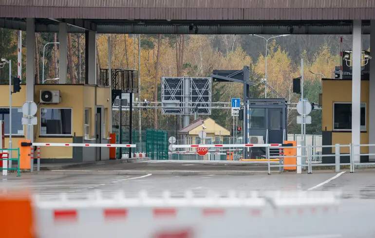 Reuters: Литва закрывает границу с Беларусью. Как оказалось — не полностью.