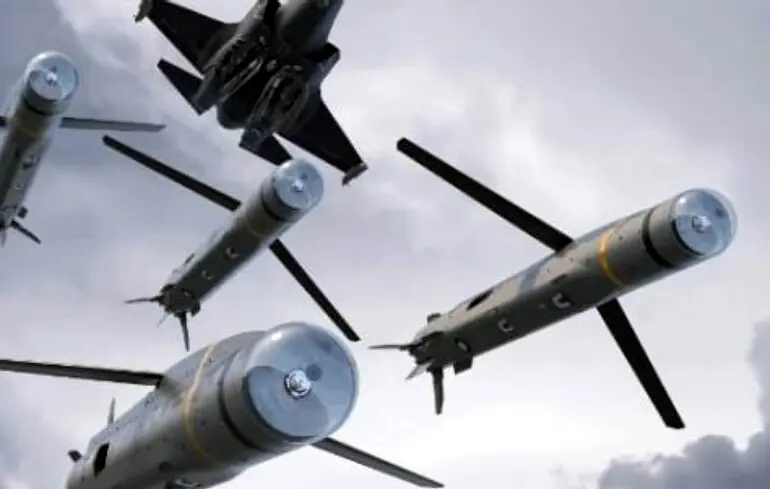 В Ивано-Франковске и в Хмельницкой области прогремели взрывы: крылатые ракеты долетели до запада Украины