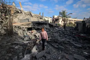 Израиль осуществляет новые удары по Газе после подтверждения своей приверженности к перемирию — Reuters