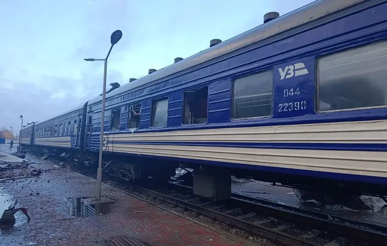 Росіяни вночі атакували інфраструктуру «Укрзалізниці». Є пошкодження та руйнування